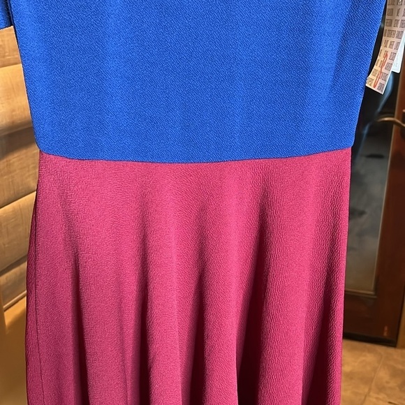 LuLaRoe Nicole Fit Flare Navy Maroon Dress Size Small NWT - Picture 3 of 6